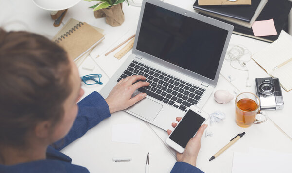 Responsive design office mockup