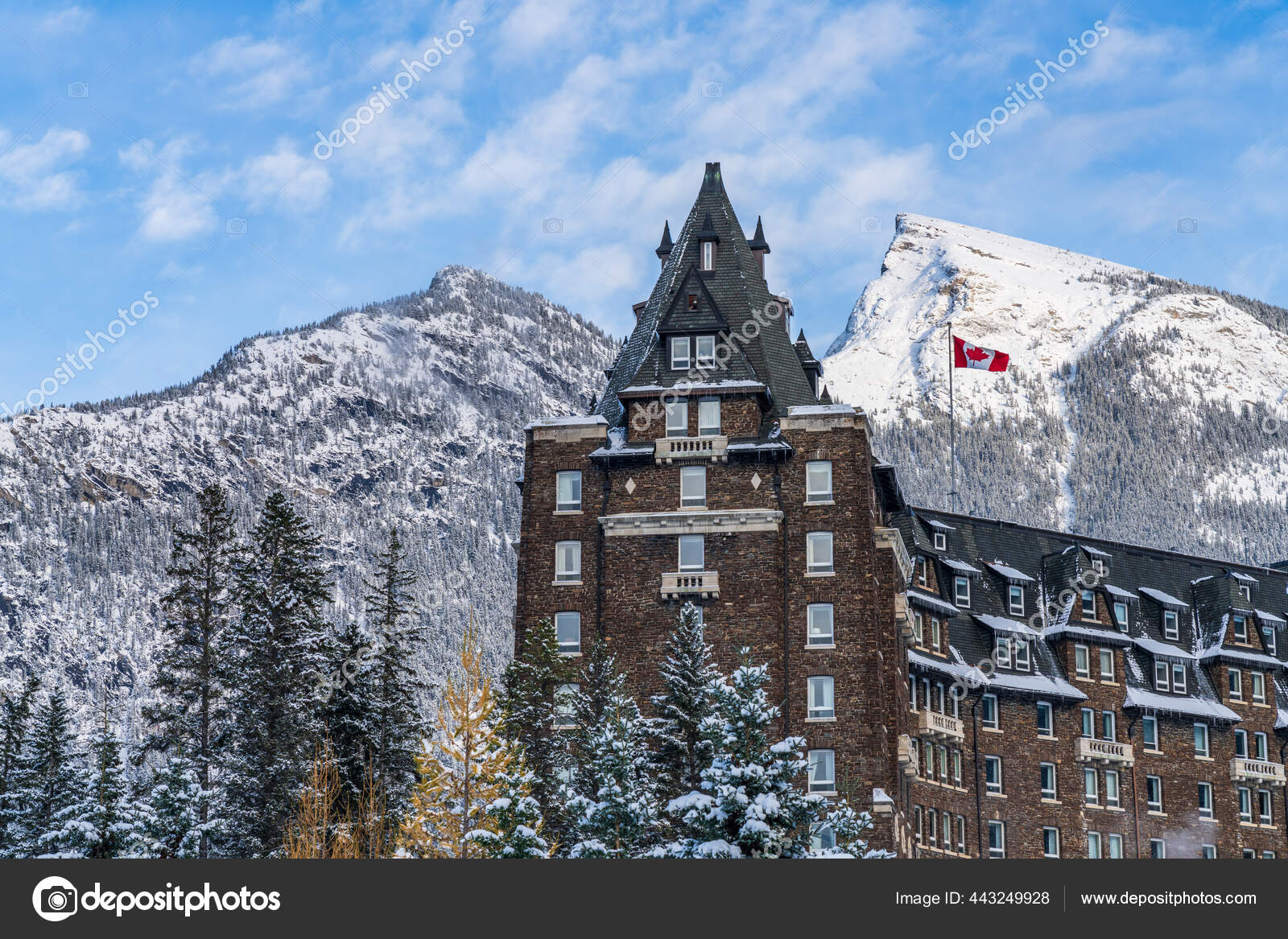 Banff Canada Oct 17 Fairmont Banff Springs In Winter Sunny Day Banff National Park Canadian Rockies Stock Editorial Photo C Shawn Ccf