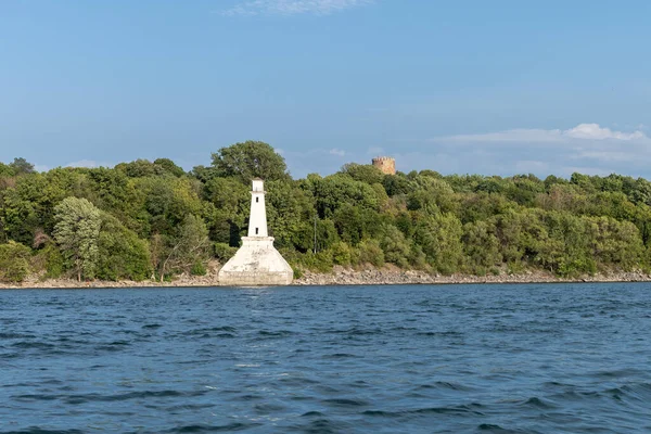 Mała Latarnia Morska Brzegu Rzeki Saint Lawrence Montreal Quebec Kanada — Zdjęcie stockowe