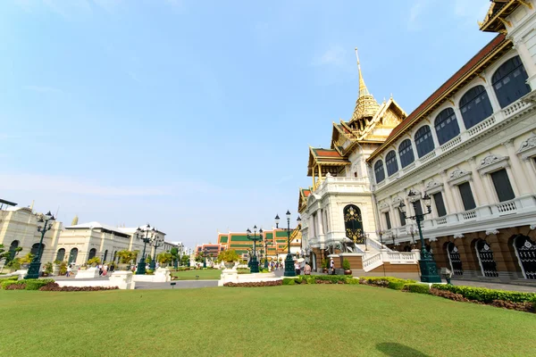 Der große Palast am smaragdgrünen Buddha-Tempel, Bangkok, Thailand — Stockfoto