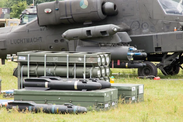 Armas de helicóptero Apache — Fotografia de Stock