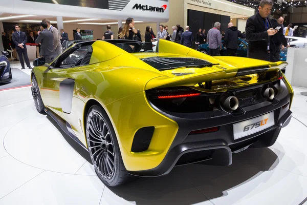 2016 McLaren 675LT — Zdjęcie stockowe