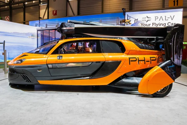 Pal Frihet Flygande Bil Visas 89Th Geneva International Motor Show — Stockfoto