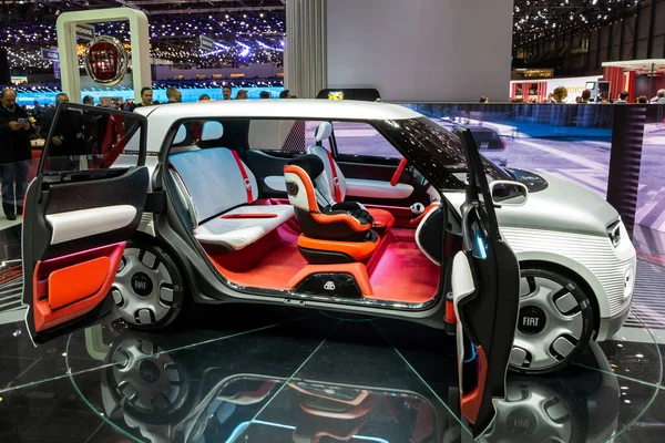 Fiat Centoventi Electric Concept Car 89Th Geneva International Motor Show — Stock Photo, Image