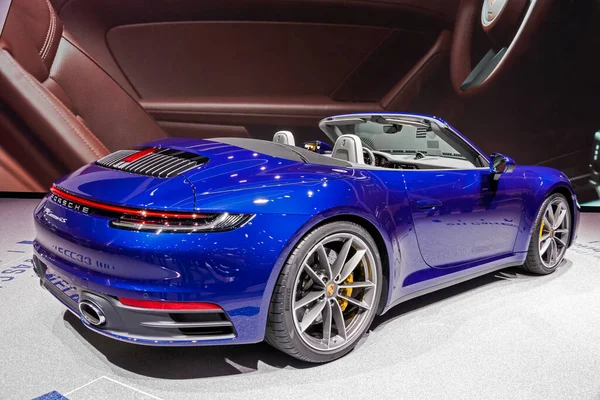 포르쉐 911 카레라 이탈리아어 Porsche 911 Carera Cabriolet 제네바 모터쇼 — 스톡 사진