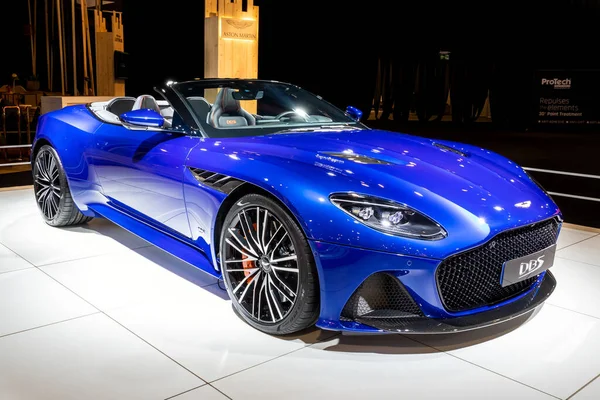 Aston Martin Dbs Superleggera Volante Cabriolet Spor Araba Autosalon 2020 — Stok fotoğraf
