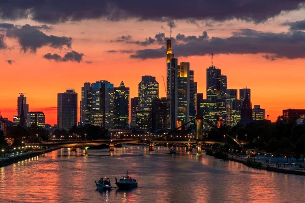 Zomer Avond Zonsondergang Uitzicht Het Centrum Skyline Van Frankfurt Het — Stockfoto