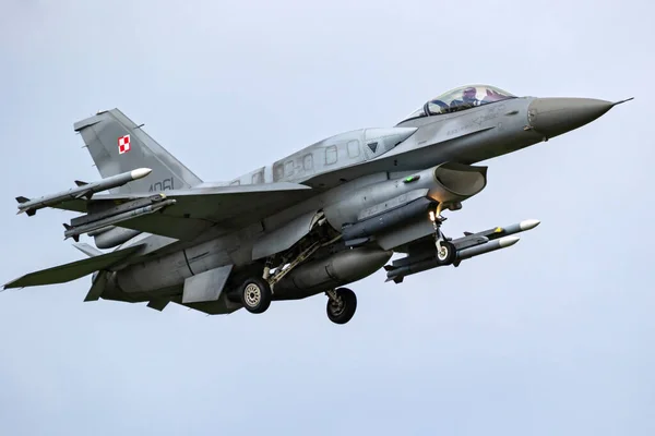 Avión Combate Polaco Air Force Aproximación Final Leeuwarden Holanda Abril — Foto de Stock