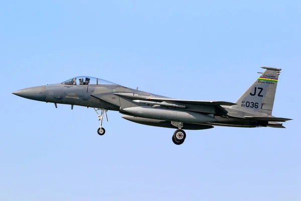 以路易斯安那州为基地的美国空军F 15C鹰式战斗机抵达勒沃登空军基地 2017年3月28日 — 图库照片