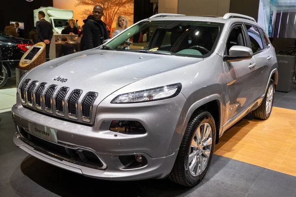 Jeep Cherokee Coche Exhibido Salón Del Automóvil Brussels Expo Autosalon —  Fotos de Stock
