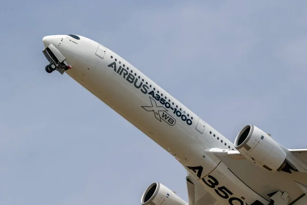 Avion Passagers Airbus A350 1000 Xwb Décollant Aéroport Bourget Pendant — Photo