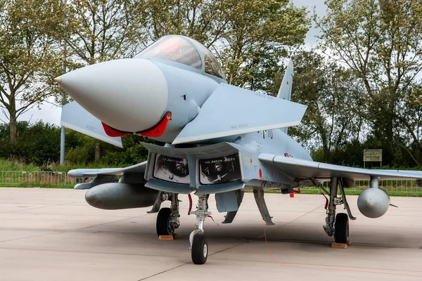 Niemiecki Samolot Myśliwski Eurofighter Tajfun Pasie Startowym Bazy Lotniczej Leeuwarden — Zdjęcie stockowe