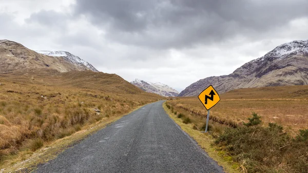 Estrada através da Irlanda — Fotografia de Stock