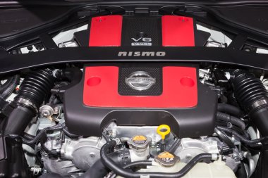 Nissan 370Z Nismo 3.7-liter DOHC V6 engine clipart