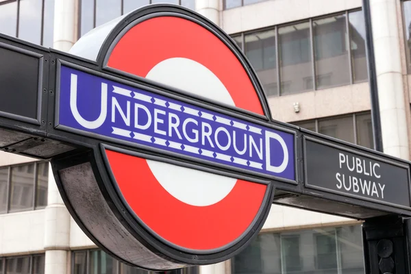 Londra Yeraltı Metro İstasyonu. — Stok fotoğraf