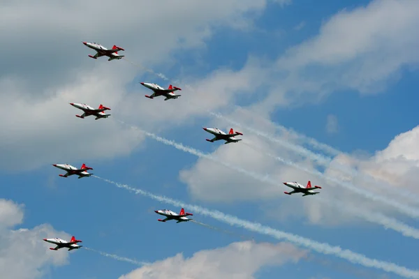 Turkiska stjärnor demonstration team — Stockfoto