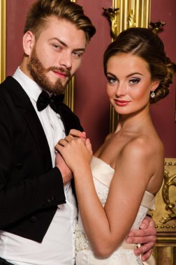 Yeni evliler lüks bir iç