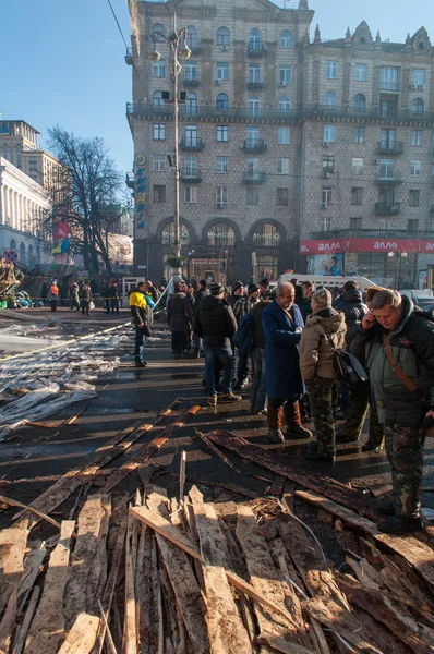 People in Tent city of Euromaidan — Stock Photo, Image
