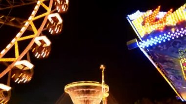 luna park atlıkarınca dönen