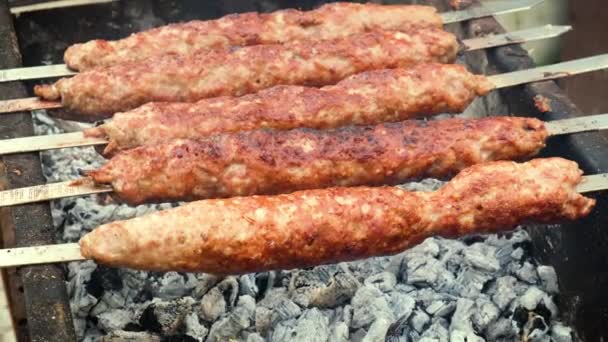 Lula Kebab Megsült Grillen Szelektív Fókusz — Stock videók