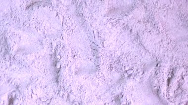 Kozmetik ürünlerinin dokusu kuru renkli kil. Seçici odak.