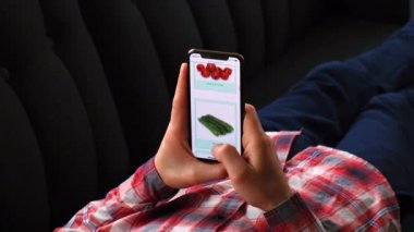 Telefon sebzeleri ve meyvelerle online sipariş. seçici odak.