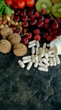 Güzel bir arka planda melatonin içeren yiyecekler. Seçici odaklanma. yiyecek.