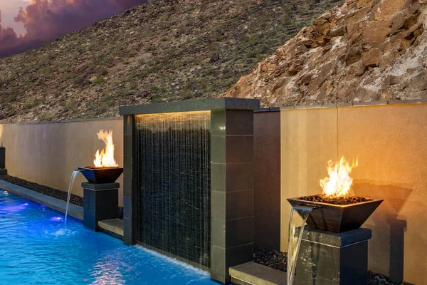 High End Custom Swimming Pool Waterwall Feature Dual Water Fire — Stock Photo, Image