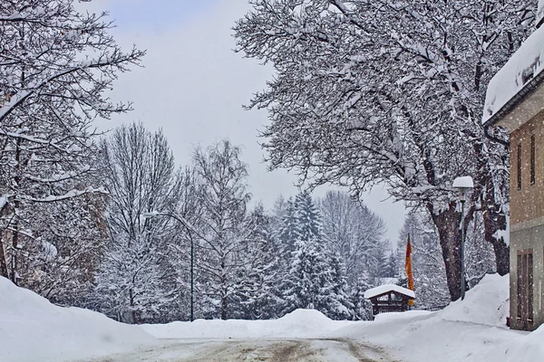 Austria, fuertes nevadas en las rutas de Carintia —  Fotos de Stock