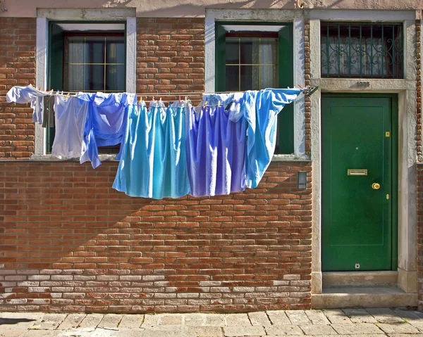 Wenecja, Włochy - pralnia w słońcu — Zdjęcie stockowe