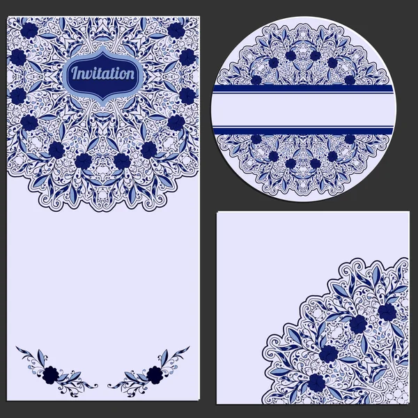 Jeu de cartes d'invitation avec beau motif dans le style de la peinture porcelaine chinoise . — Image vectorielle