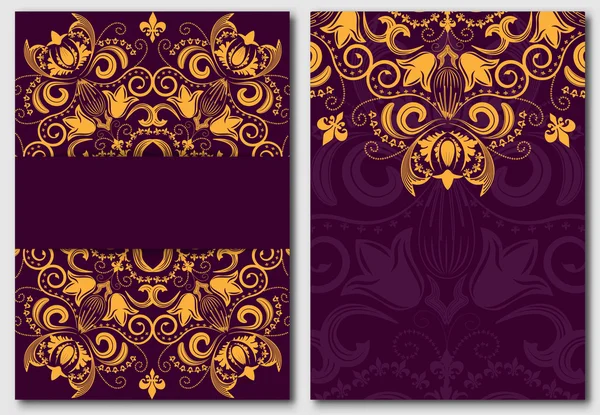 Conjunto de plantillas adornadas para invitaciones de diseño y tarjetas de felicitación. Mandala de flor dorada sobre fondo púrpura al estilo Damasco . — Archivo Imágenes Vectoriales