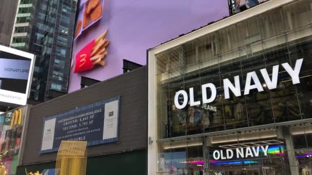 Nova Cidade York Fevereiro Times Square Cruzamento Turístico Movimentado Arte — Vídeo de Stock