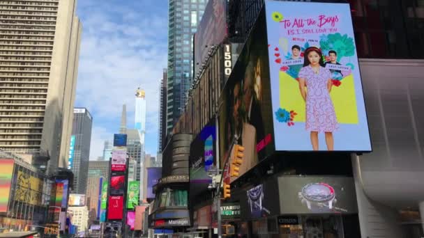 New York City February Times Square Busy Tourist Intersection Neon — Stock Video