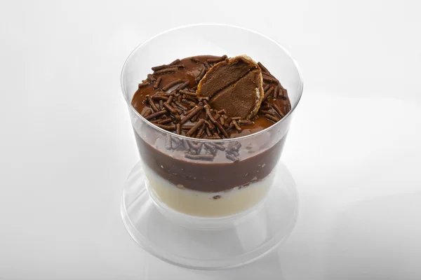 Sweet, chocolate dessert in cup — Stock Photo, Image