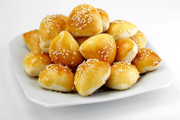 Buns with sesame and cheese stuffing — 스톡 사진