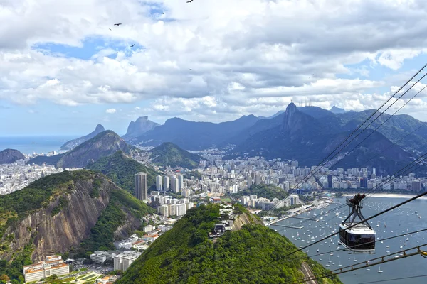 Cidade do Rio de Janeiro de teleférico — Fotografia de Stock