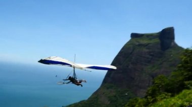 Güzel taş uçuşta kayma