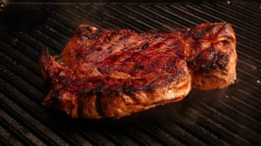 Izgara biftek.