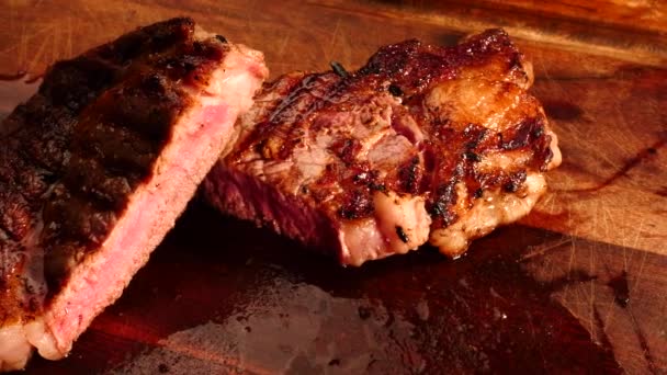 Grilled beef steak — Stock Video
