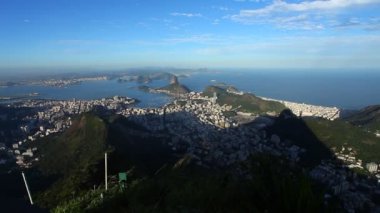 Güzel taş uçuşta kayma