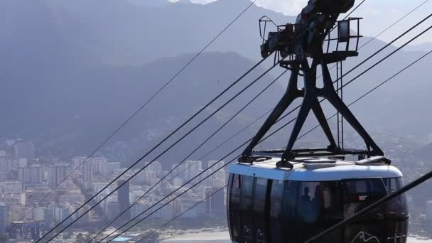 Sugar Loaf Mountain cable car — Stock Video