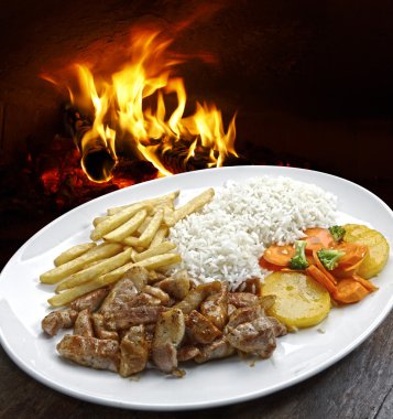 pirinç ve patates ile Dana rosto