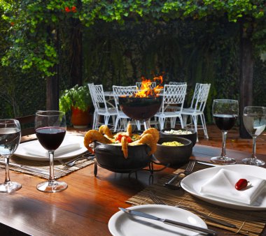 Barbekü ızgara karides güveç