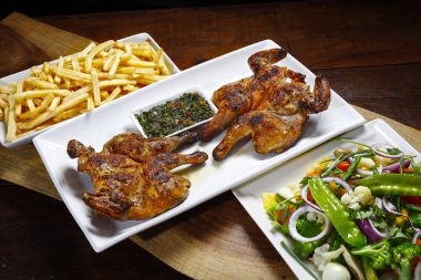 sebze ile bütün tavuk kızartma