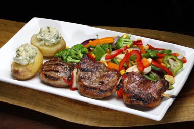 Geleneksel Brezilya Barbekü