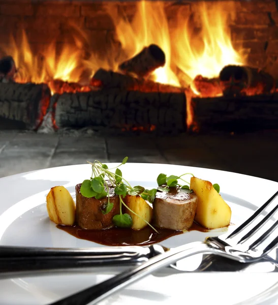 Meat and potato, haute cuisine — Stock Photo, Image