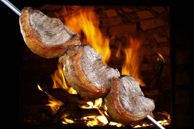 Geleneksel Brezilya Barbekü.