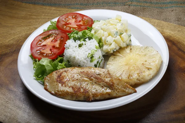 Filete de cerdo con piña y arroz — Foto de Stock