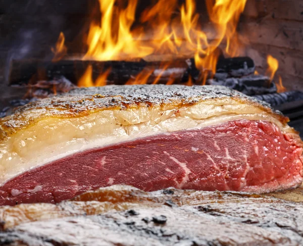 Picanha, tradicional churrasco brasileiro. — Fotografia de Stock